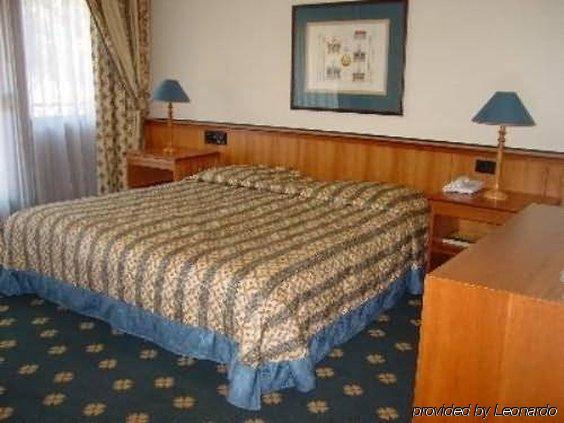 Van Der Valk Hotel Den Haag - ฟอร์สโคเทน ห้อง รูปภาพ