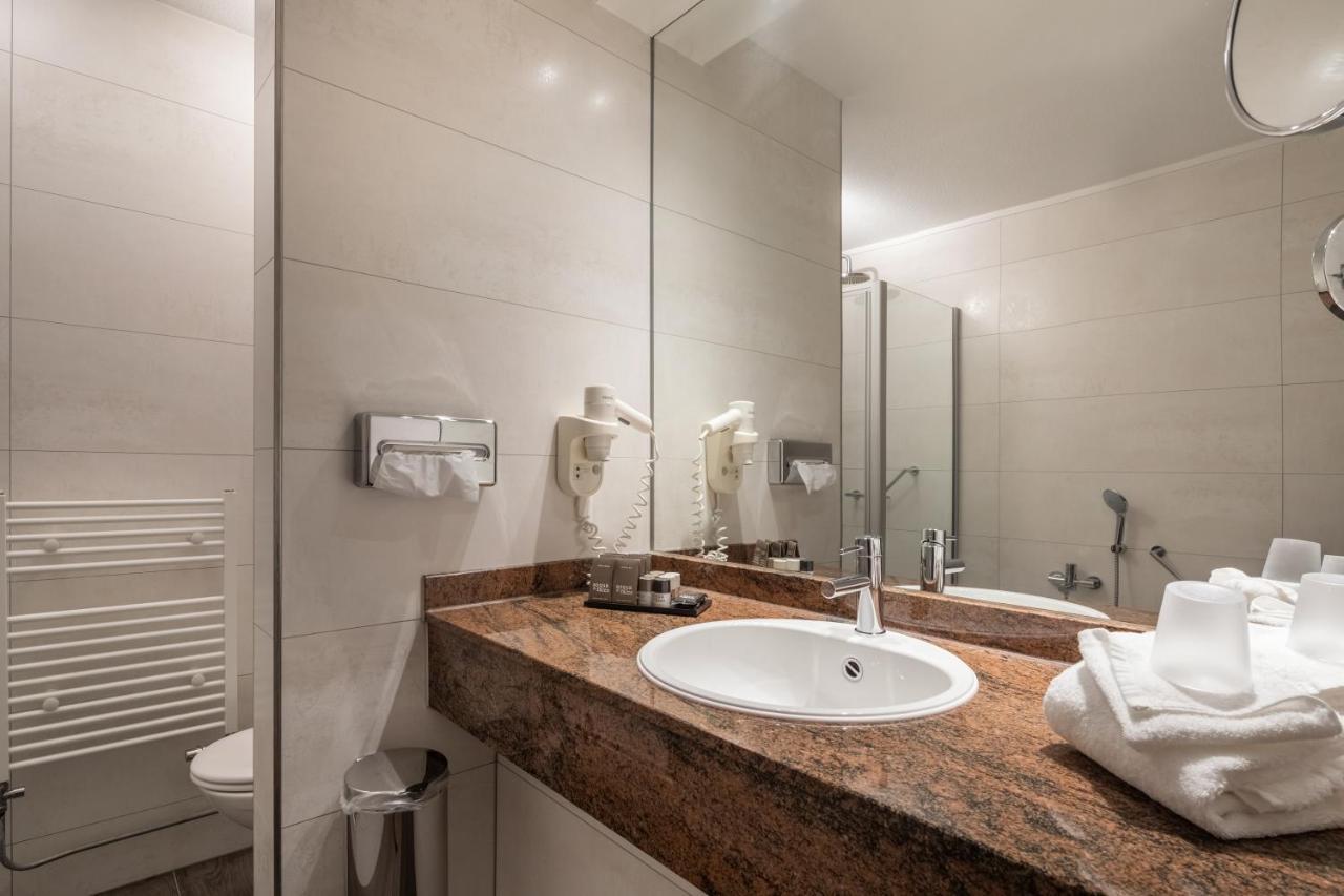 Van Der Valk Hotel Den Haag - ฟอร์สโคเทน ภายนอก รูปภาพ