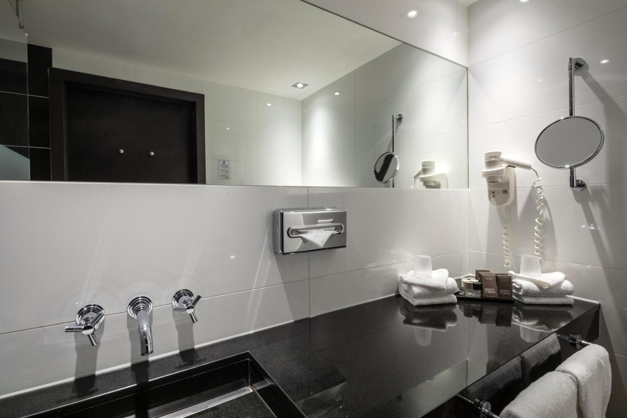 Van Der Valk Hotel Den Haag - ฟอร์สโคเทน ภายนอก รูปภาพ